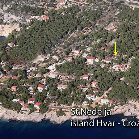 Tigrich * Sveta Nedelja (Hvar)